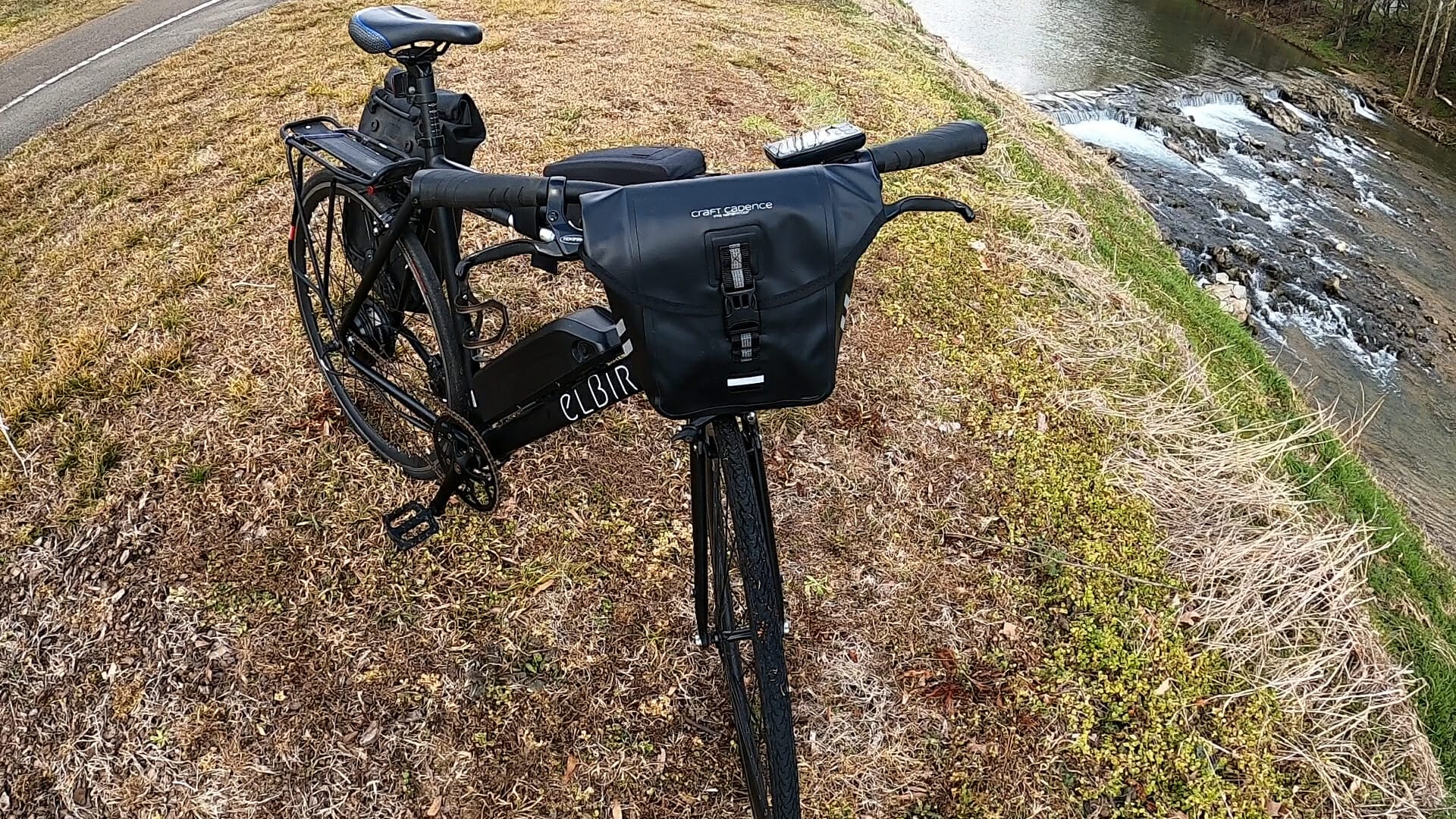 Craft Cadence cycling handlebar bag