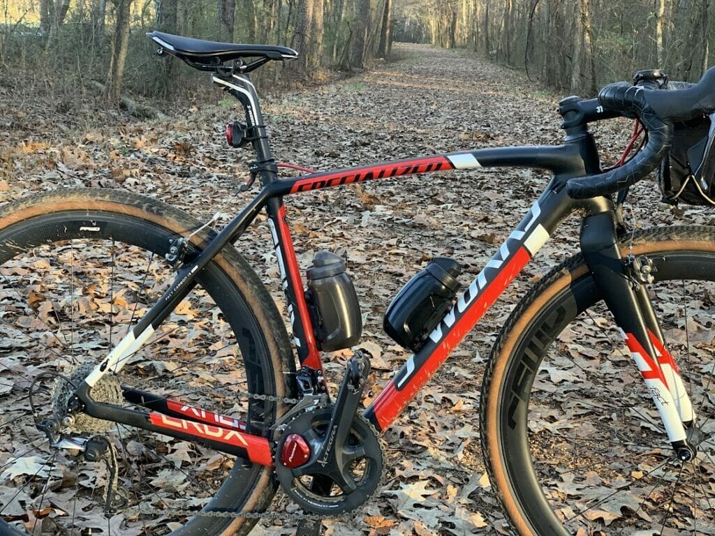 Gravel bike with Fidlock bottle attached
