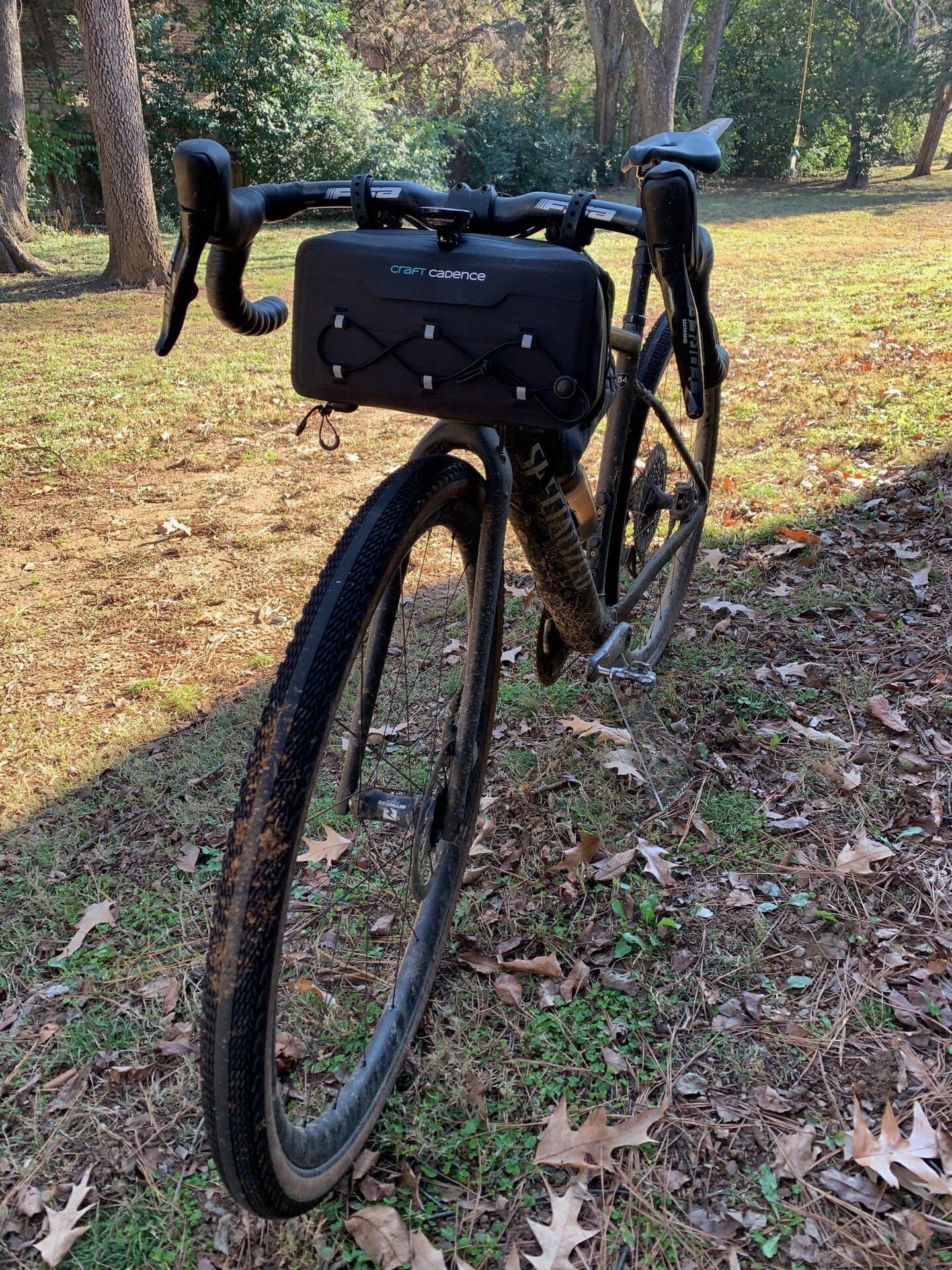 Handlebar bag on the diverge gravel bike