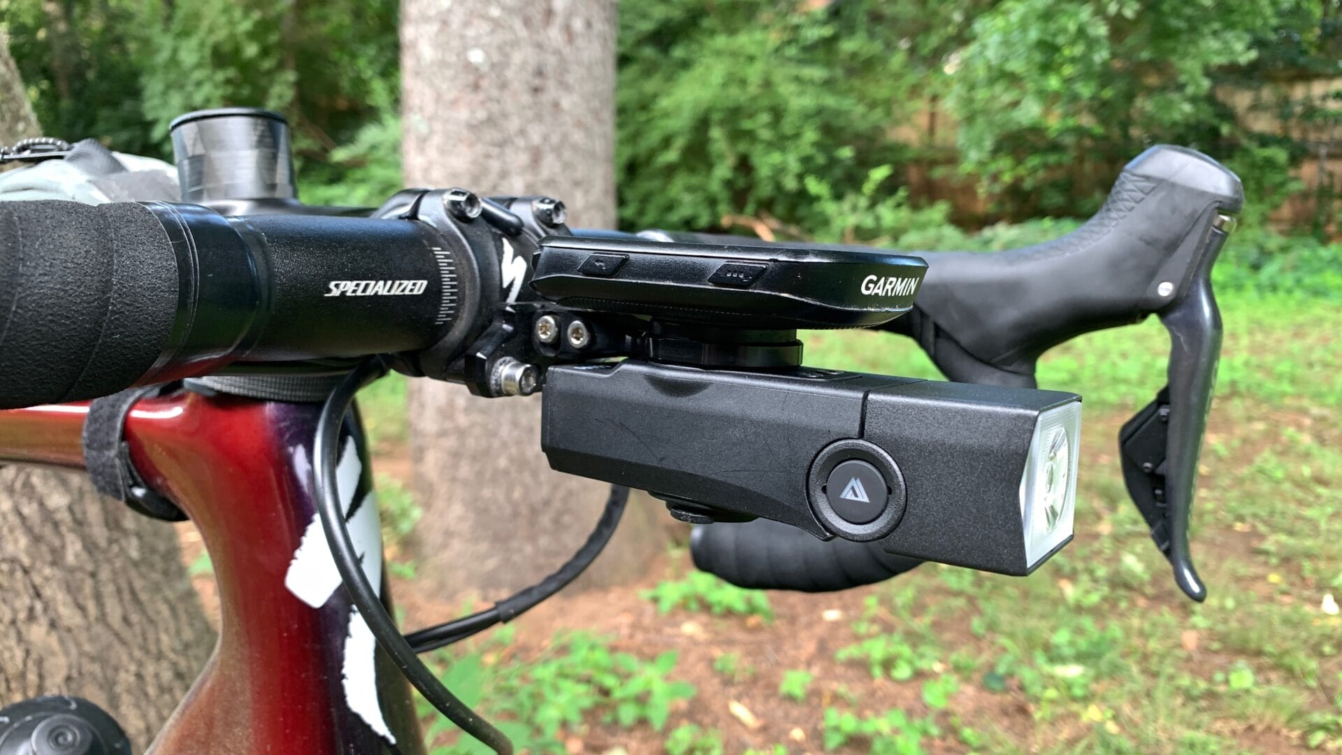 1000 lm on underside of mount