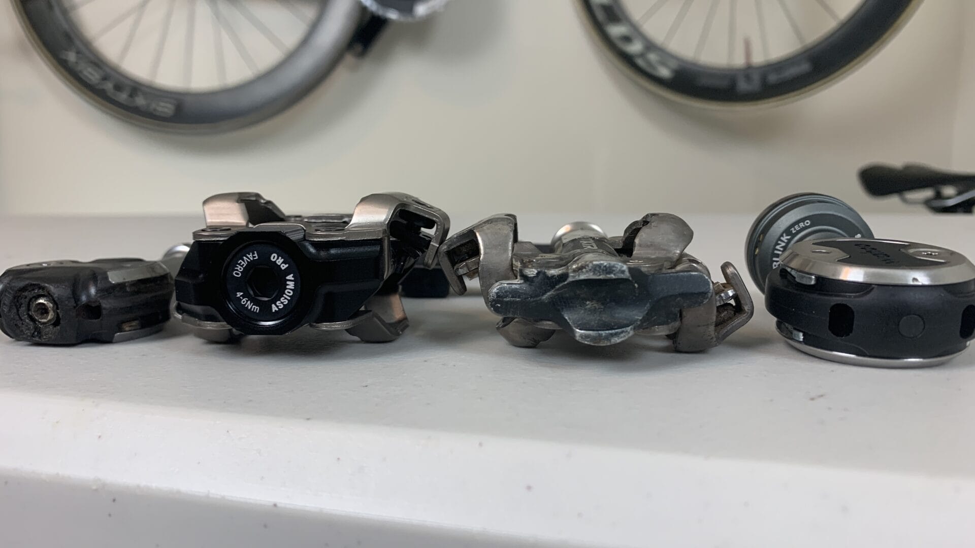 Side view of pedals comparing the Stack height.