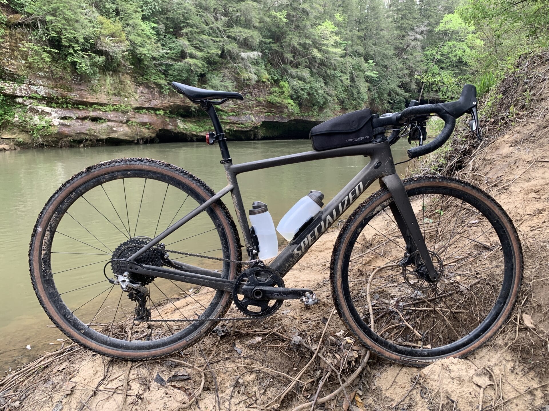 Fidlock bottle on gravel bike with river in background