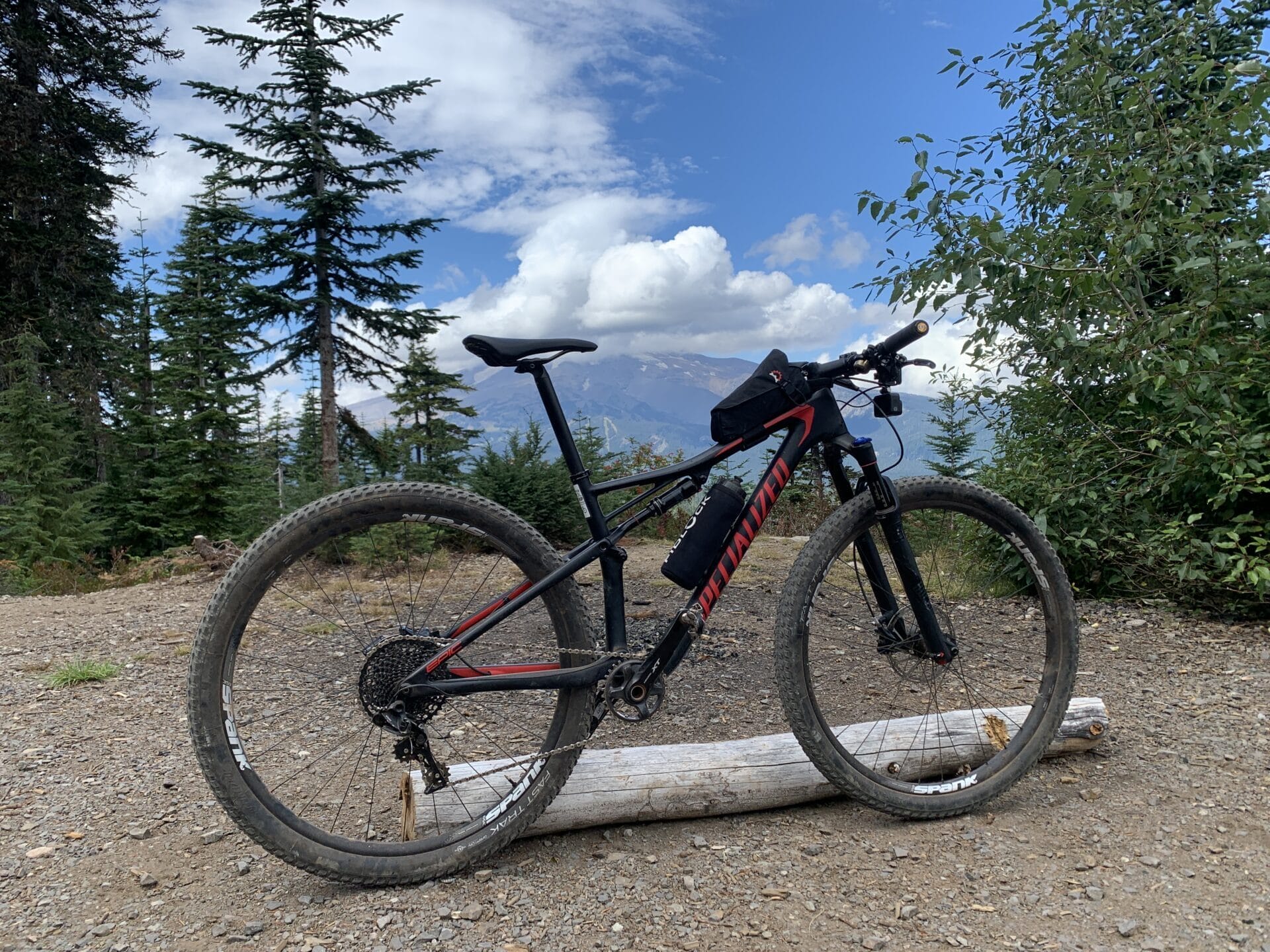 mountain bike with Fidlock bottle on the bike. mt hood volcano in background