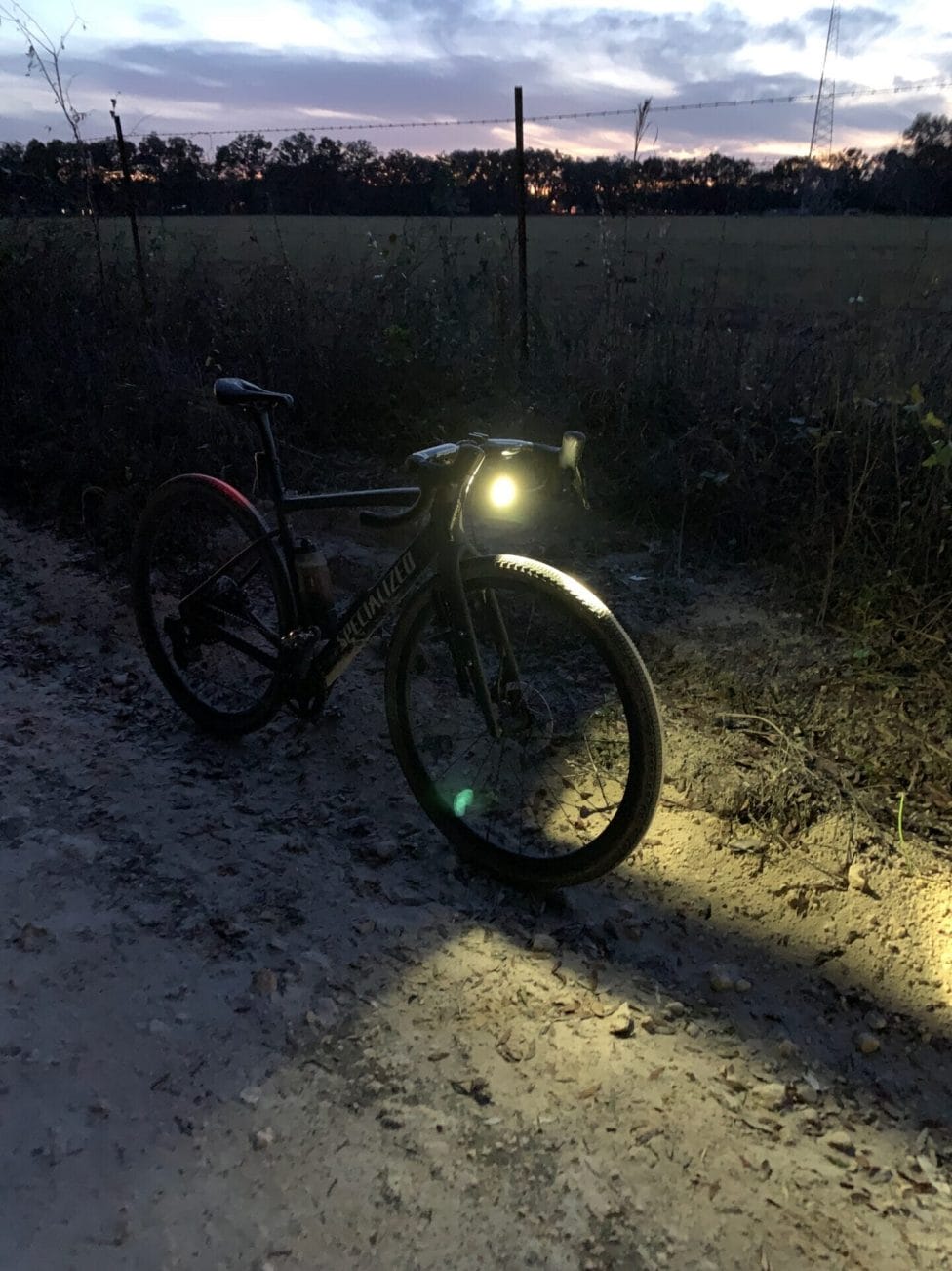 MAGICSHINE EVO 1700 Rechargeable Bike Headlight Night Riding Underneath  Mounted Bike Light Upside-Down for Cycling EVO 1700 Silver